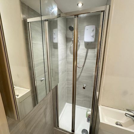 Cozy En-Suite Near Stratford London Exterior foto