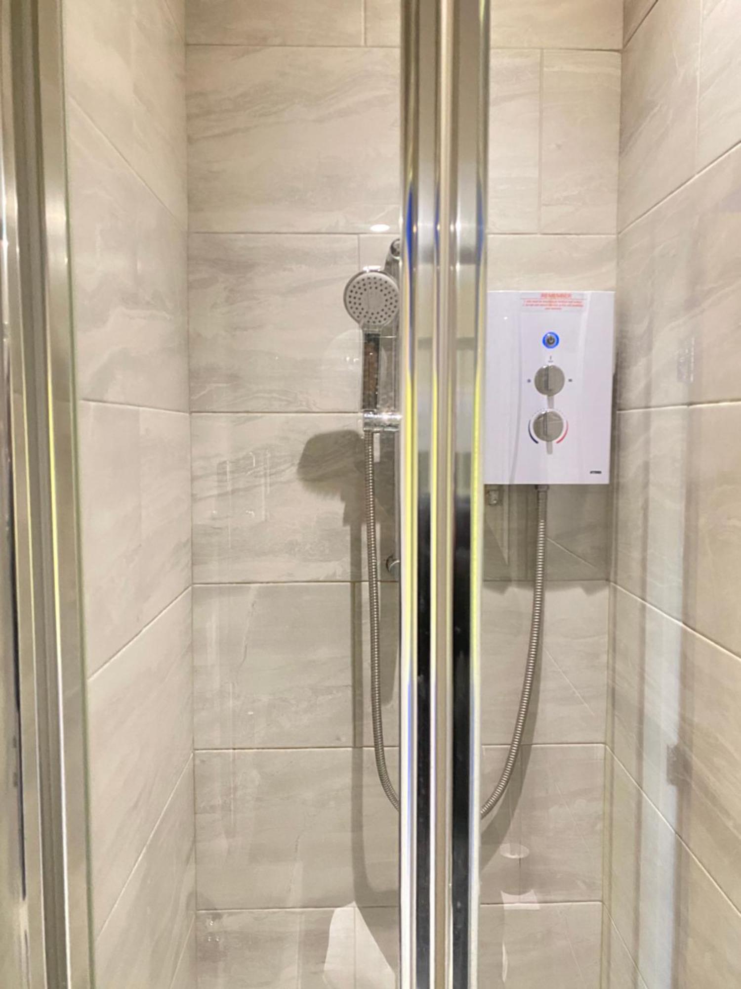Cozy En-Suite Near Stratford London Exterior foto