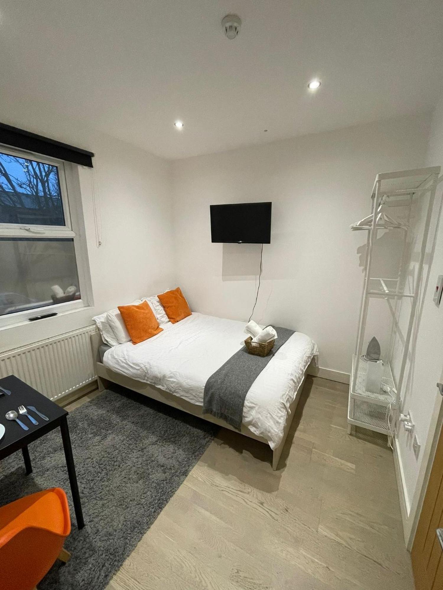 Cozy En-Suite Near Stratford London Exterior foto