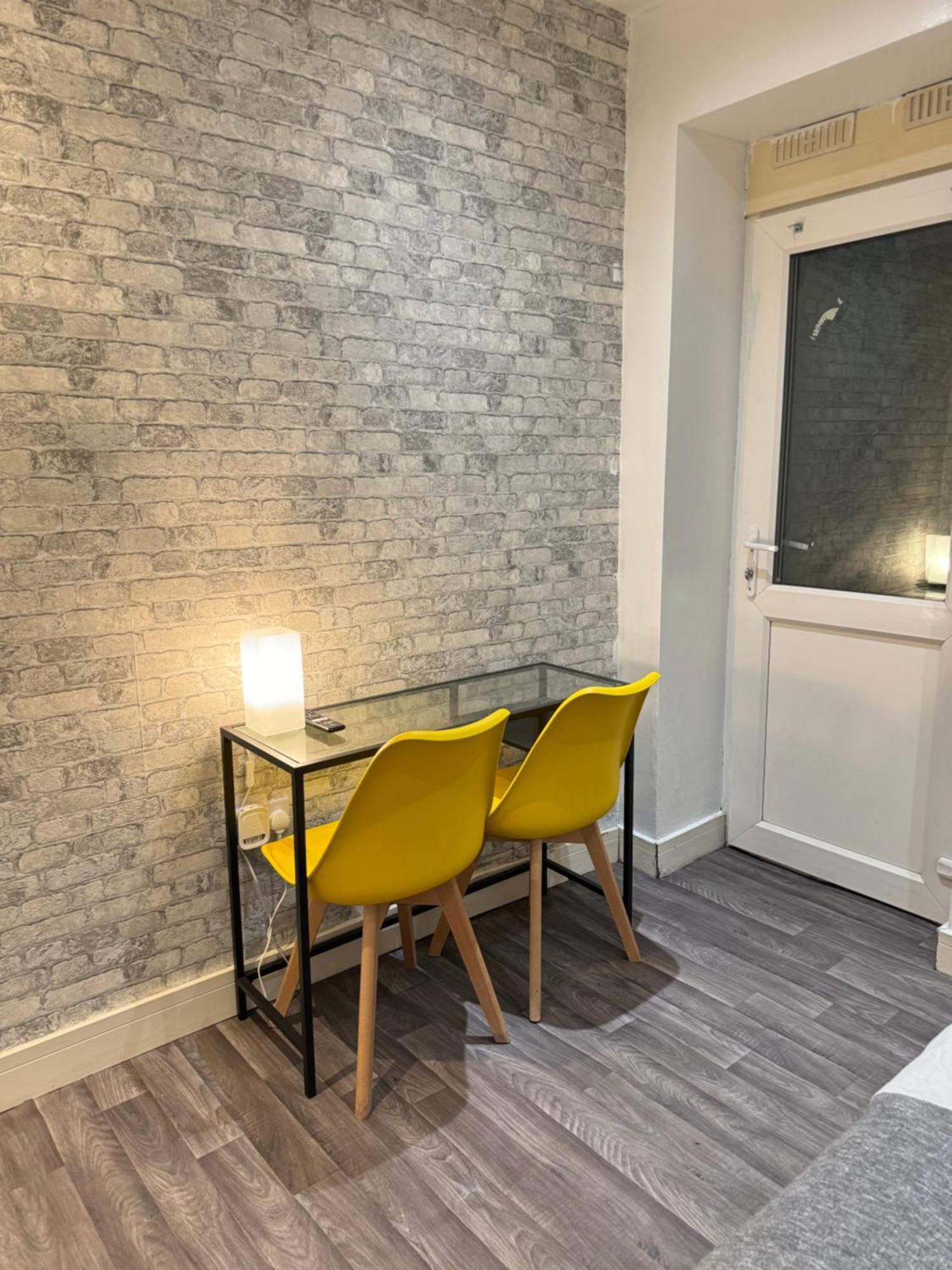 Cozy En-Suite Near Stratford London Exterior foto